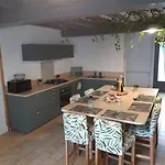 Zecamping 3 Etoiles Piscine Chauffee Σαλέ *