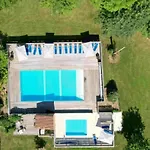 Σαλέ Zecamping 3 Etoiles Piscine Chauffee