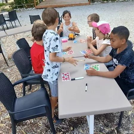 Horská chata Zecamping 3 Etoiles Piscine Chauffee Vendoire