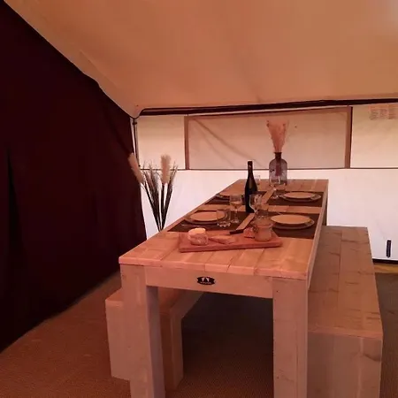 Zecamping 3 Etoiles Piscine Chauffee Horská chata Vendoire