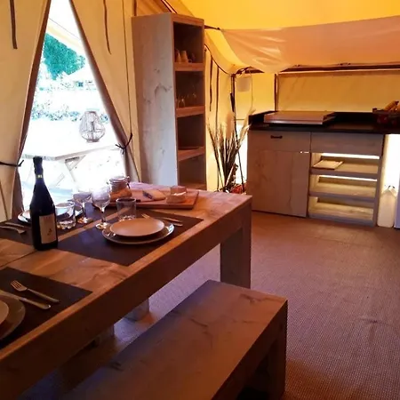 Horská chata Zecamping 3 Etoiles Piscine Chauffee Vendoire