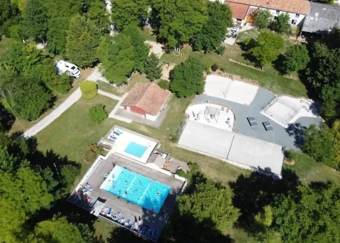 Zecamping 3 Etoiles Piscine Chauffee Vendoire
